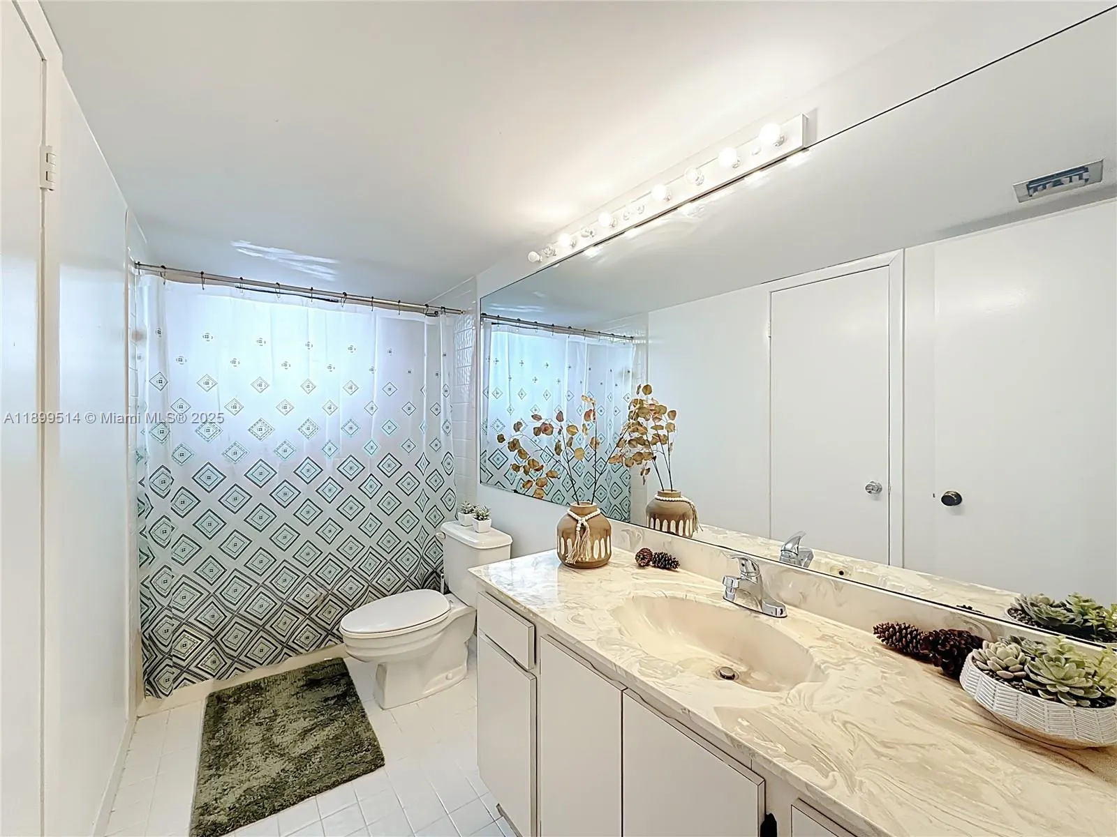 770 NW 106th Ave, #8B4-3