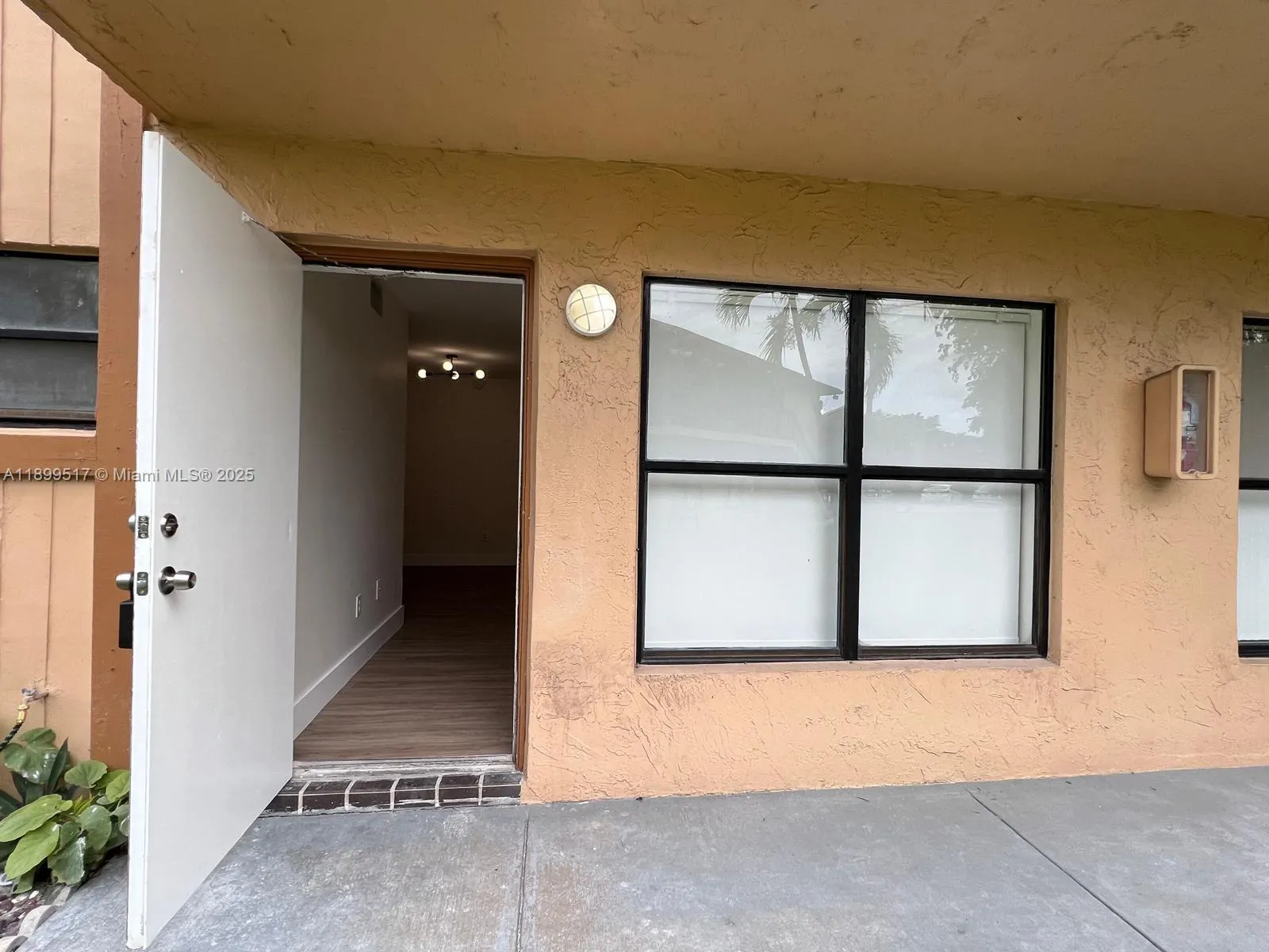 2685 W 66th St, #12-20