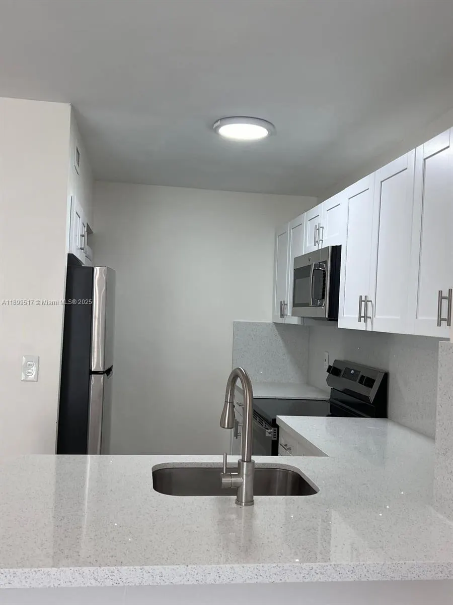 2685 W 66th St, #12-20