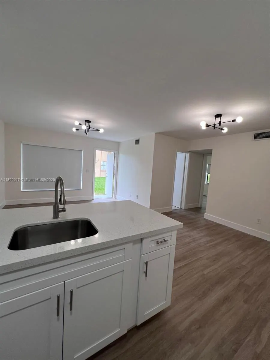 2685 W 66th St, #12-20