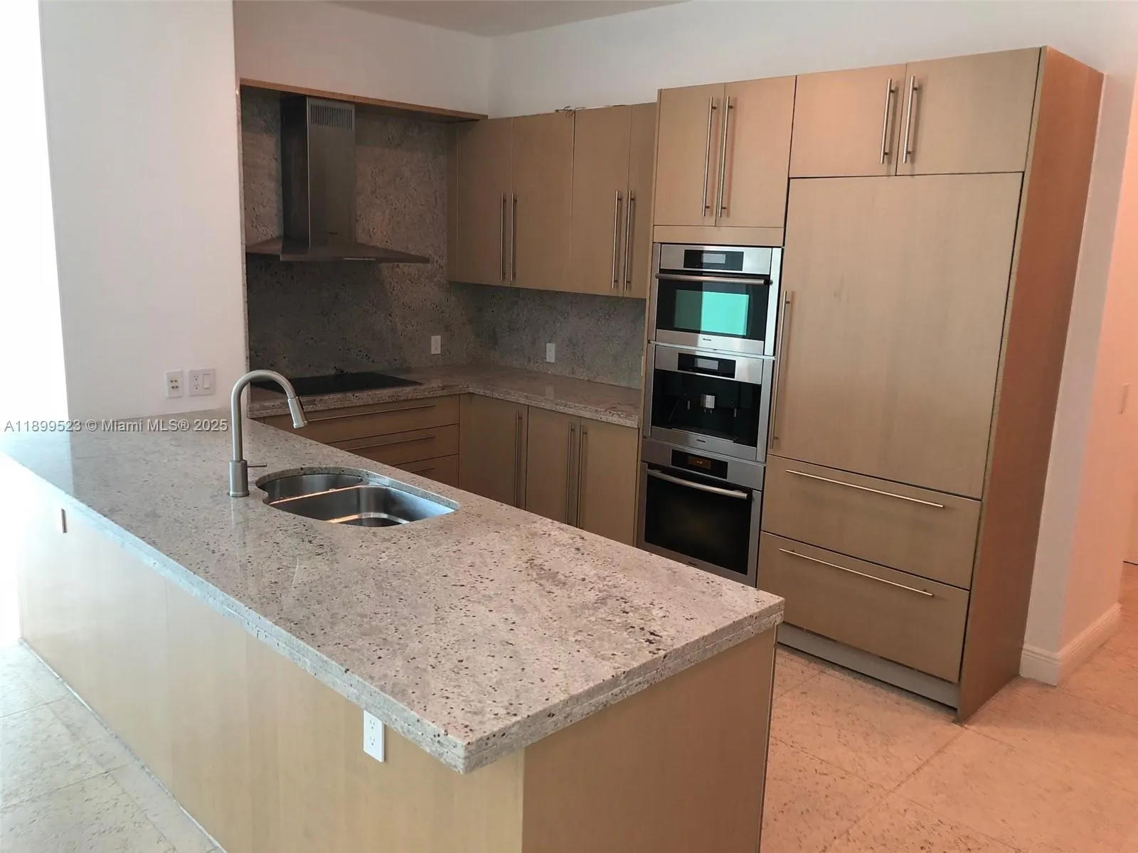 900 Brickell Key Blvd, #2205