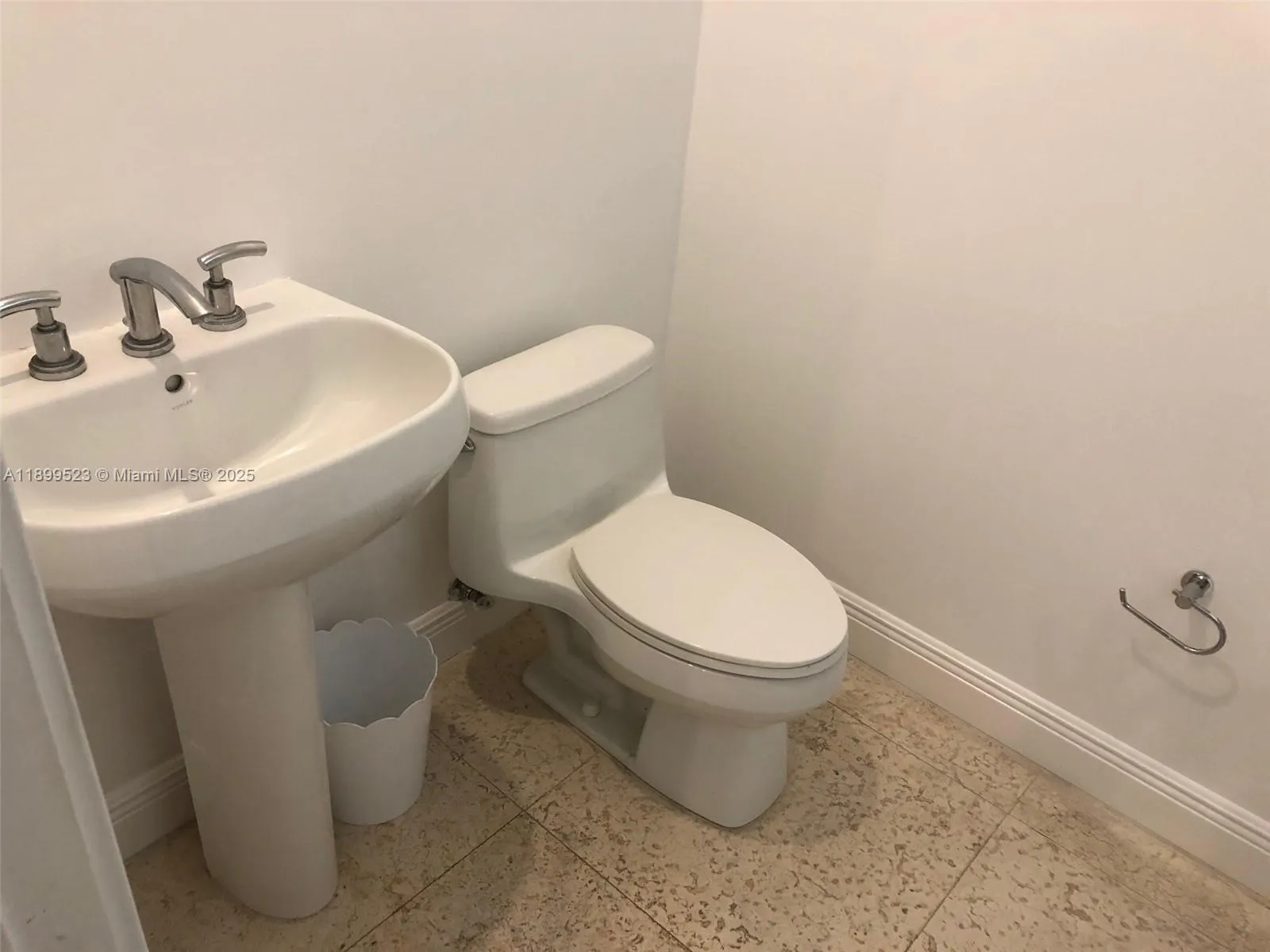 900 Brickell Key Blvd, #2205