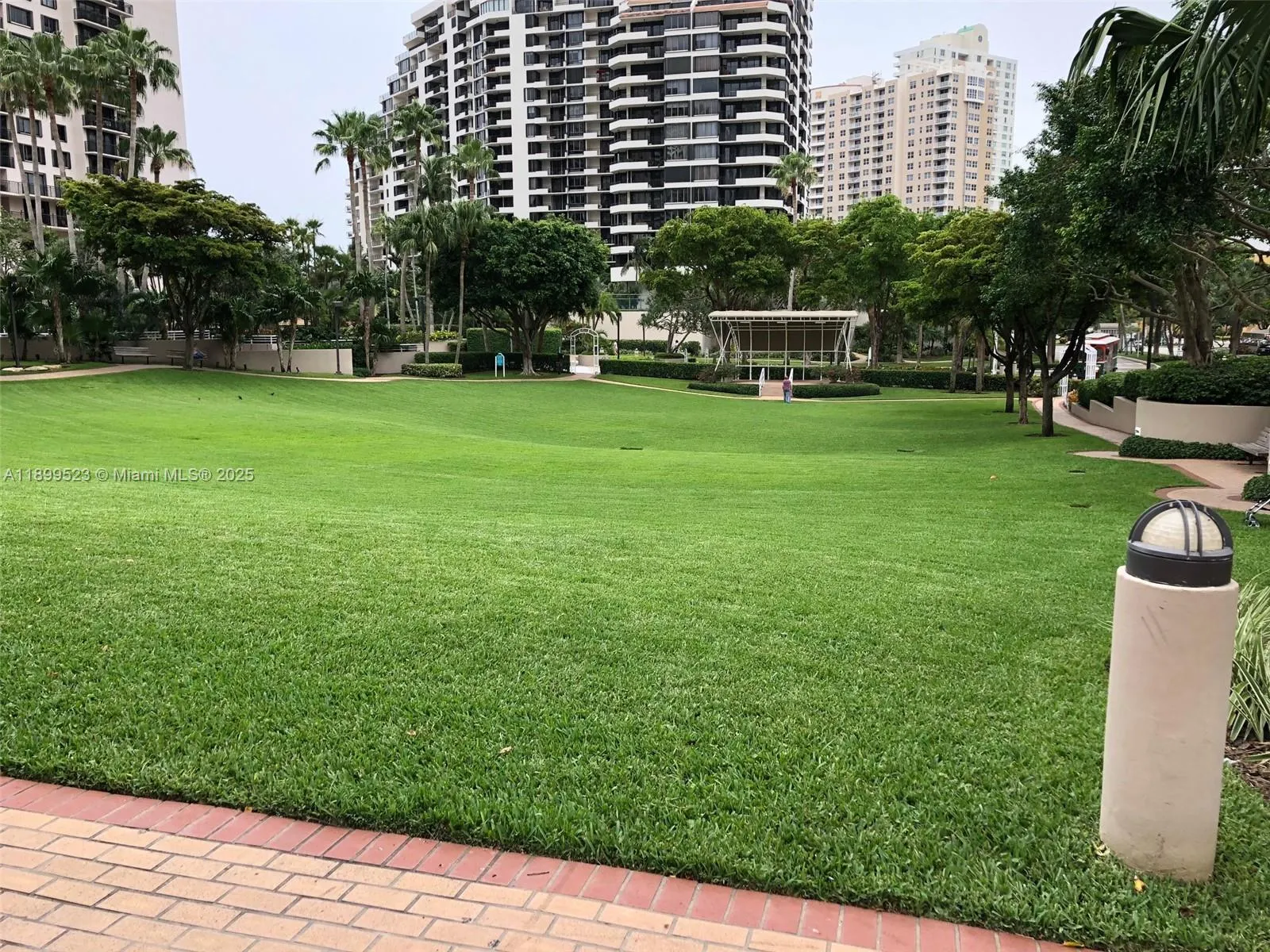 900 Brickell Key Blvd, #2205
