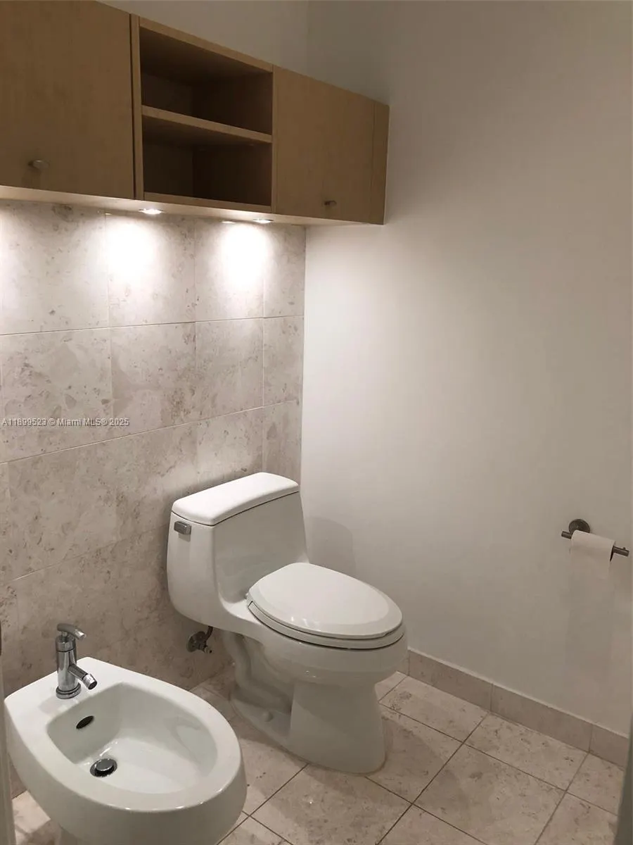 900 Brickell Key Blvd, #2205