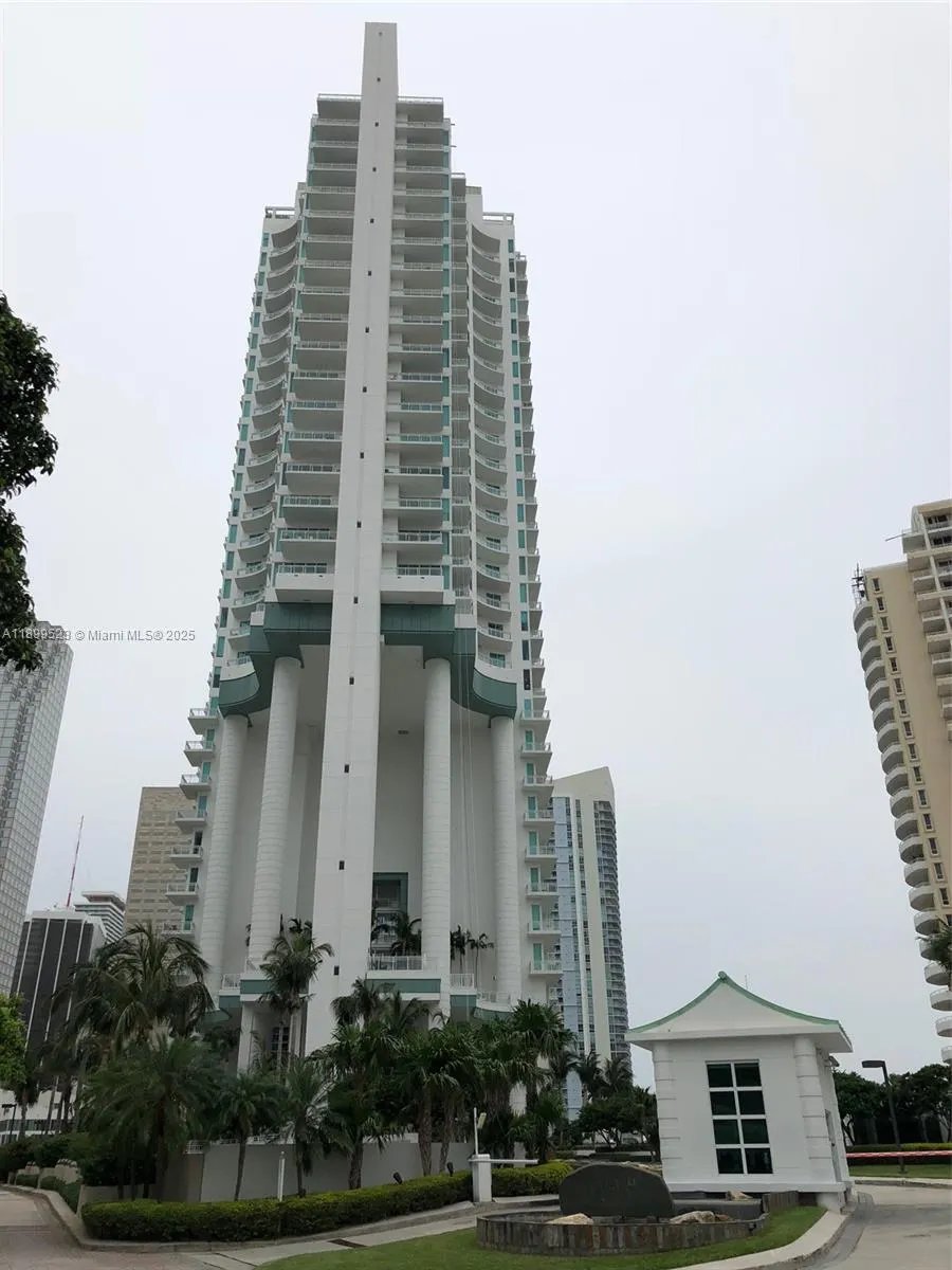 900 Brickell Key Blvd, #2205