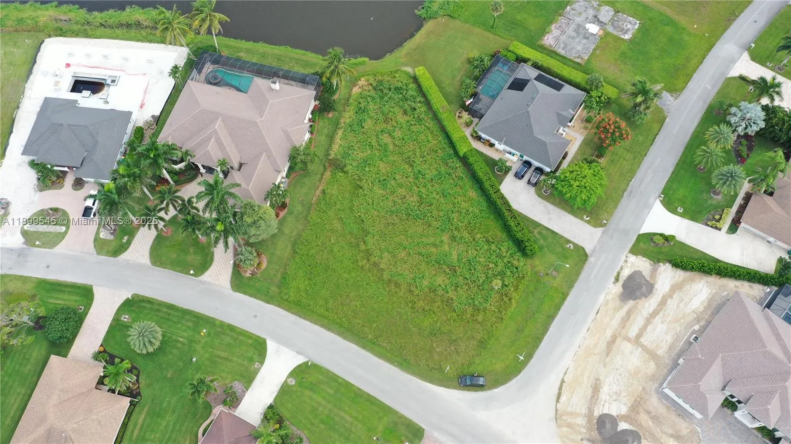 18018 Royal Hammock Blvd