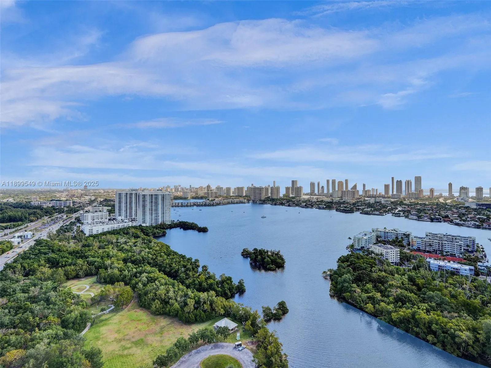 16385 Biscayne Blvd, #2901 +2 Parking