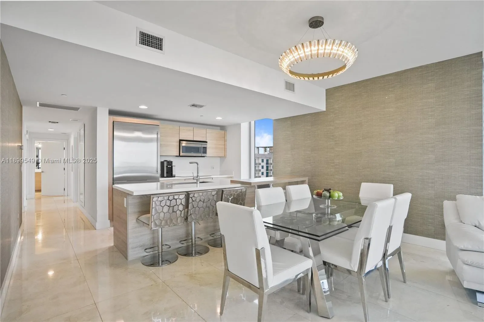 16385 Biscayne Blvd, #2901 +2 Parking