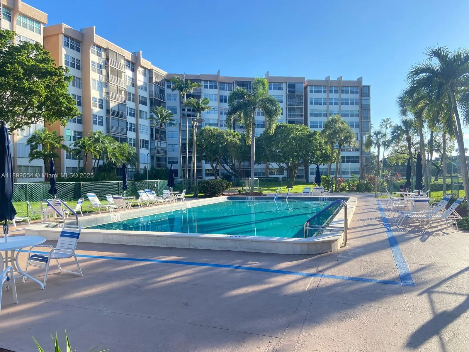 1200 Saint Charles Pl, #321