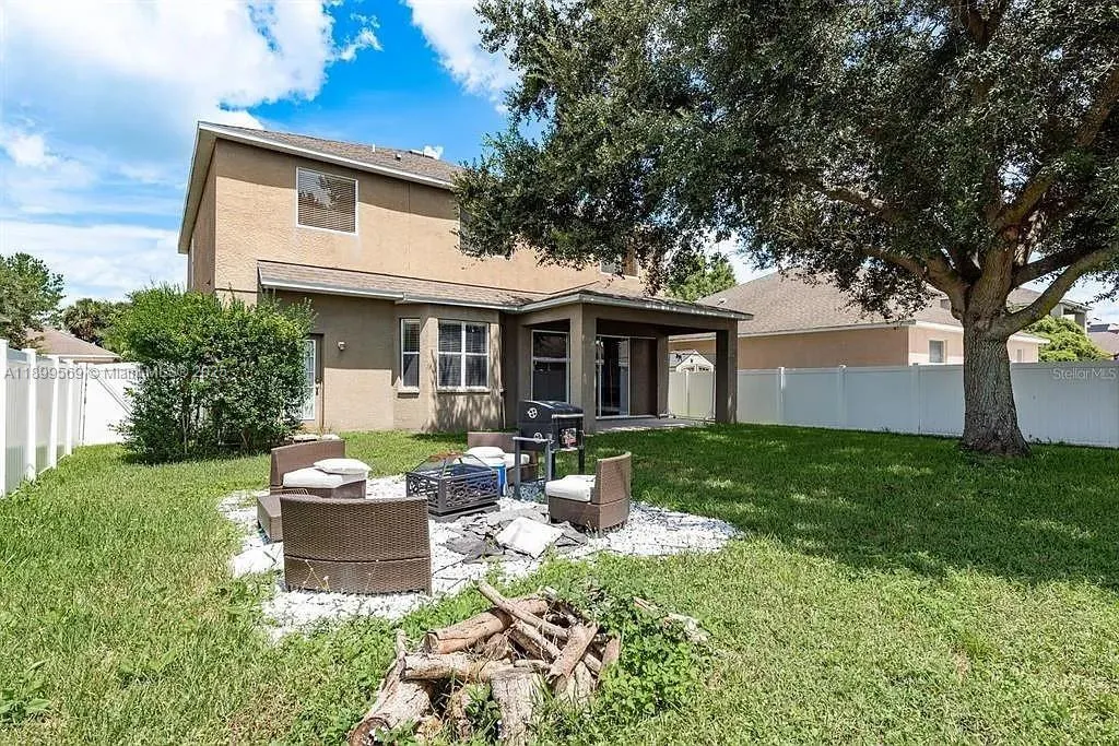 30544 Latourette