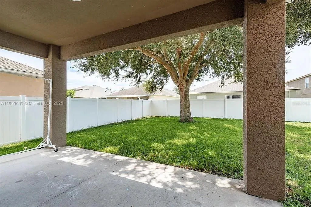 30544 Latourette