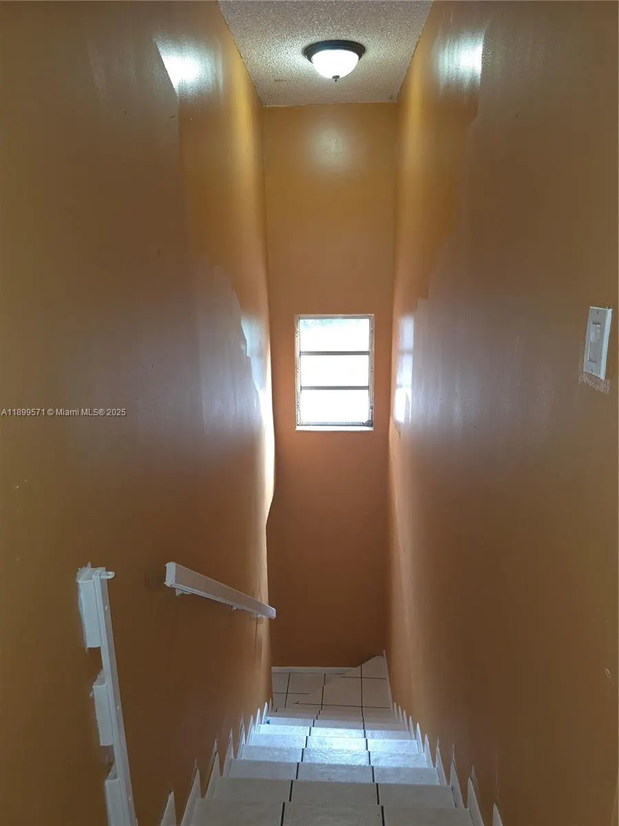 250 NW 63rd Ct