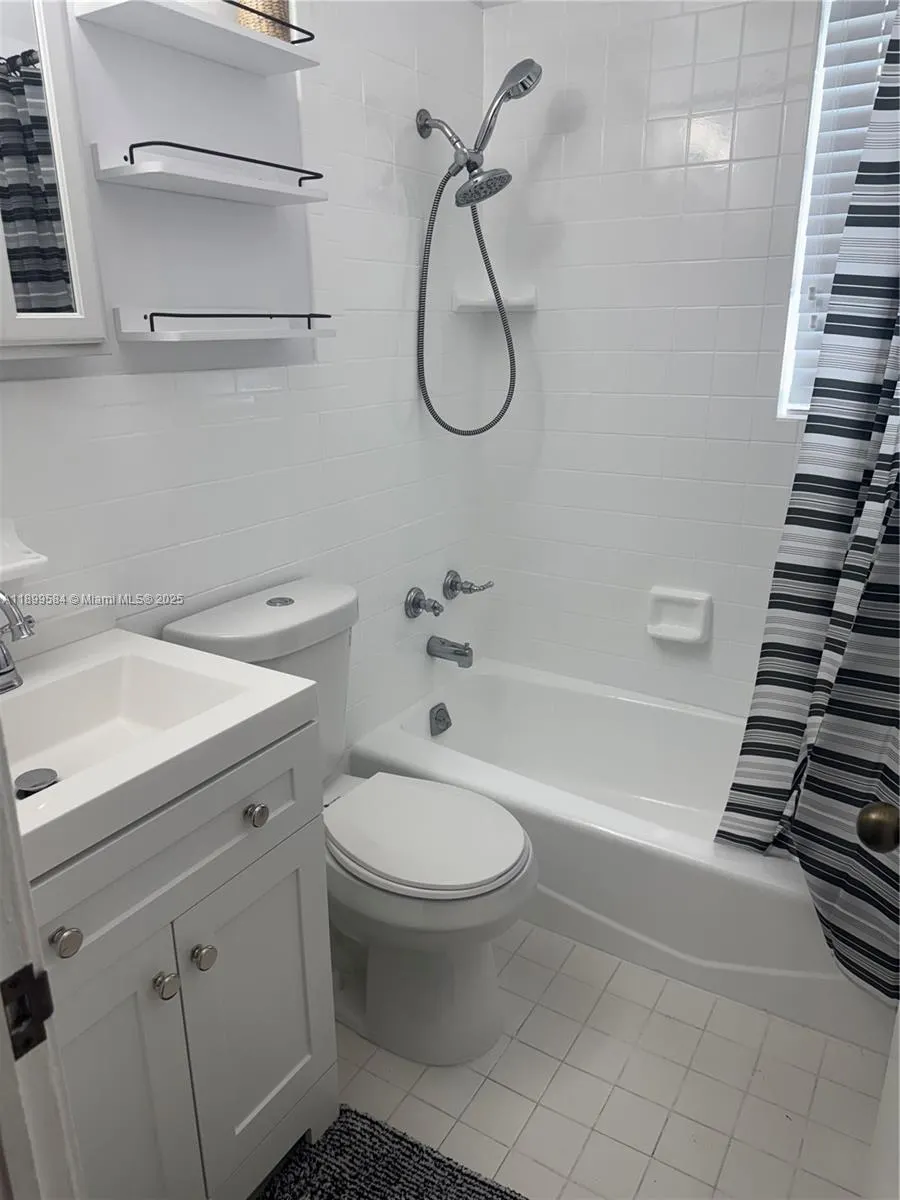 5451 SW 6th St, #1