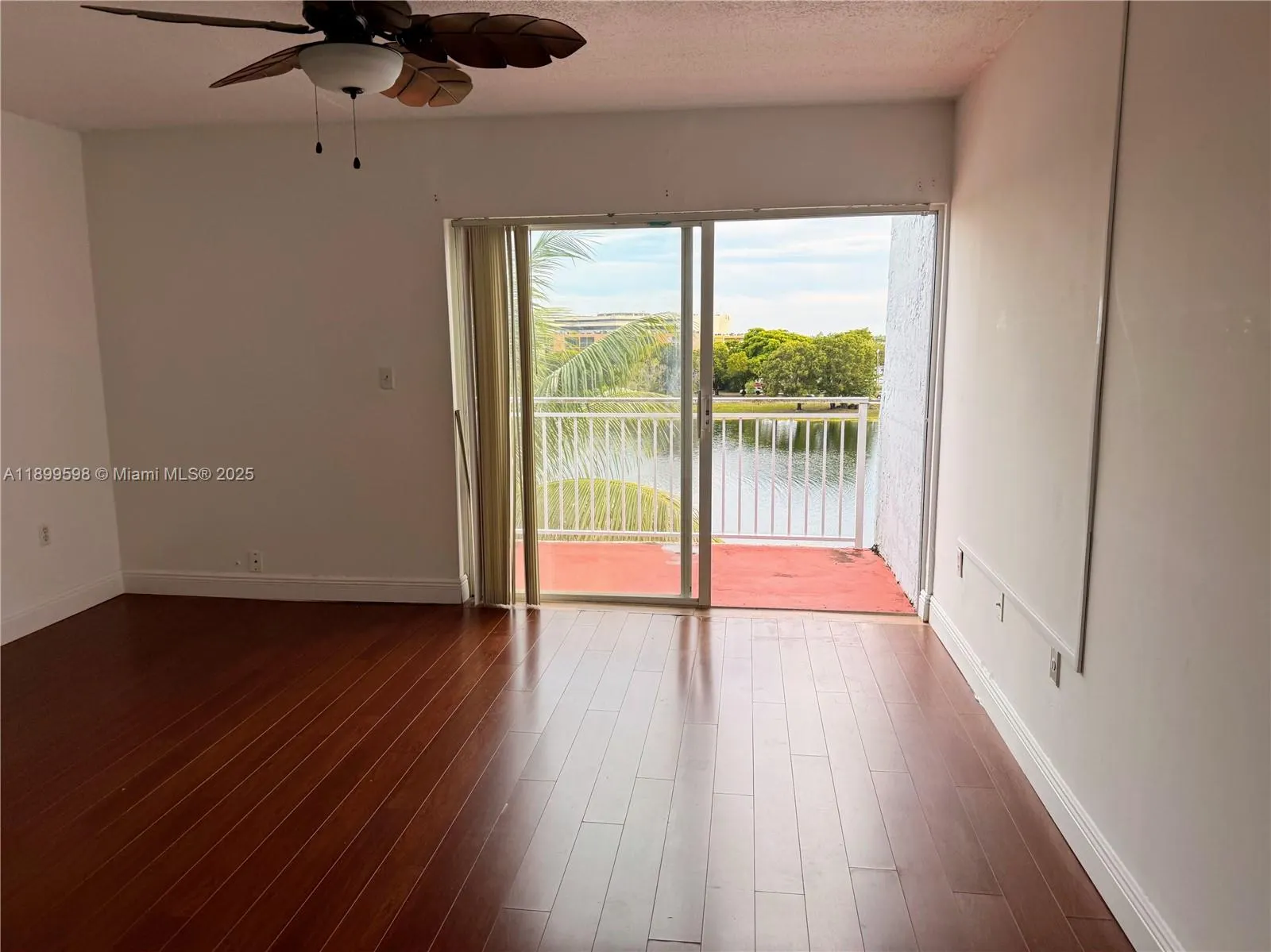 9357 Fontainebleau Blvd, #D414