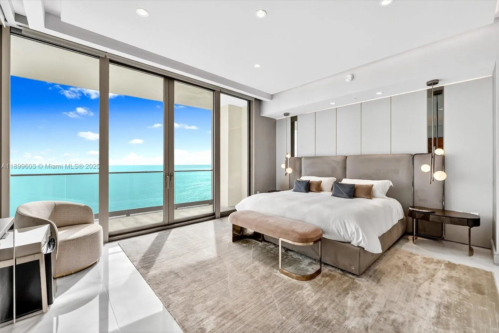 17901 Collins Ave, #3103