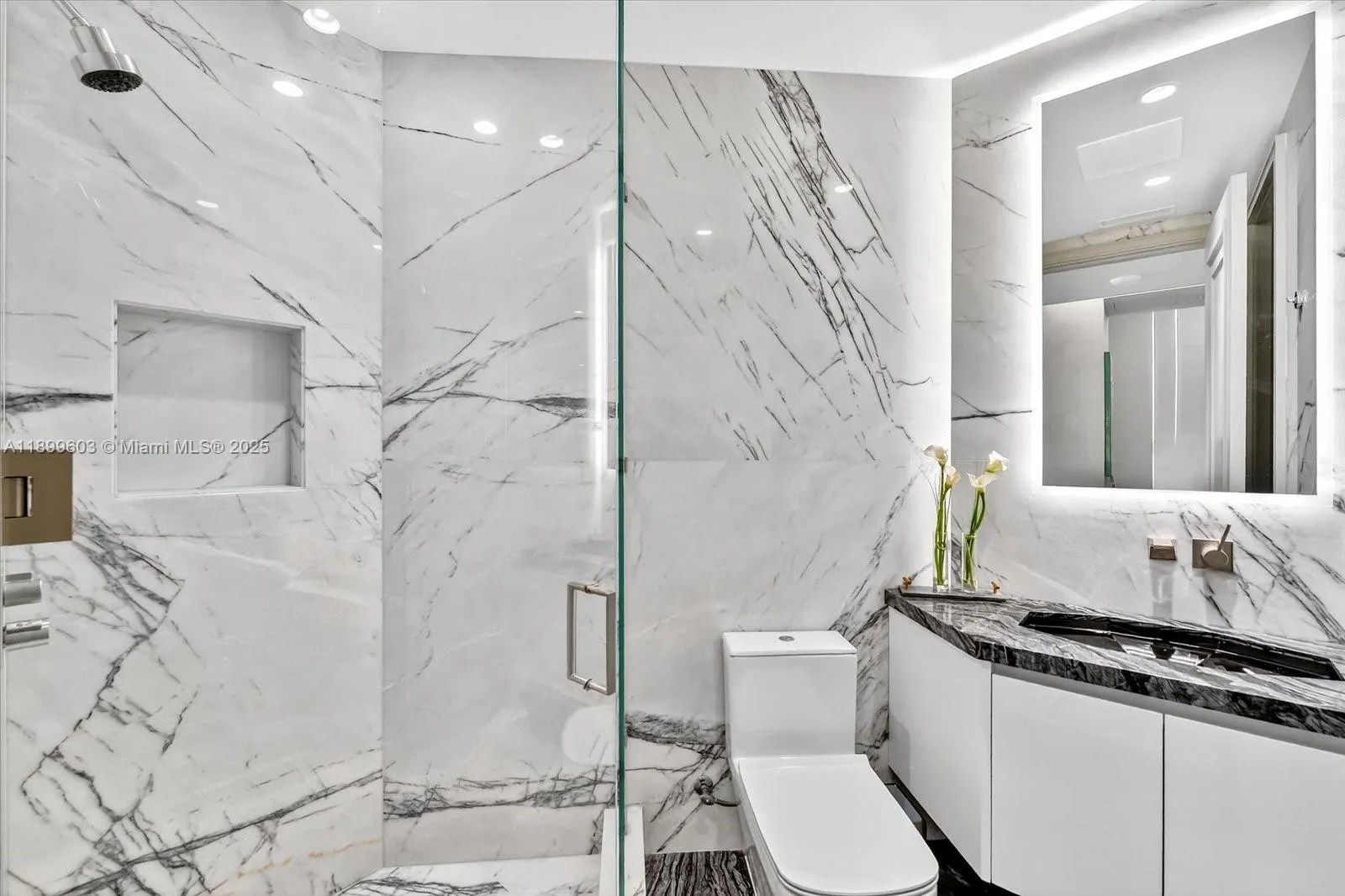 17901 Collins Ave, #3103