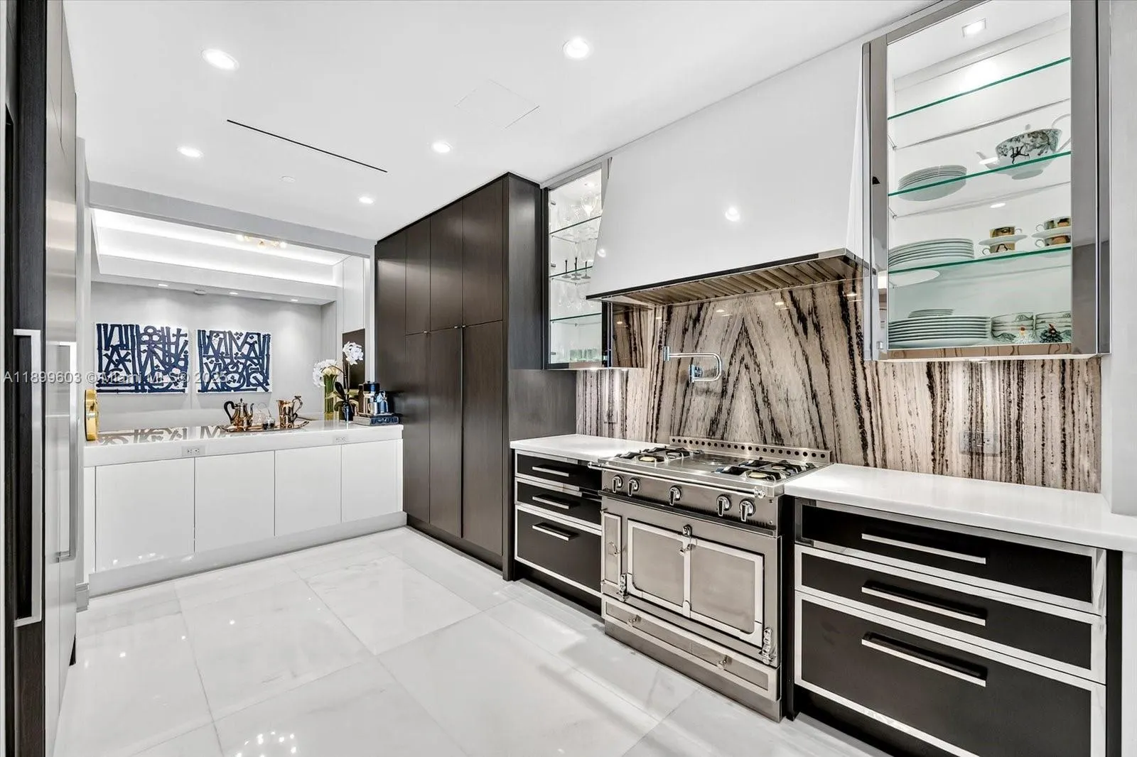 17901 Collins Ave, #3103
