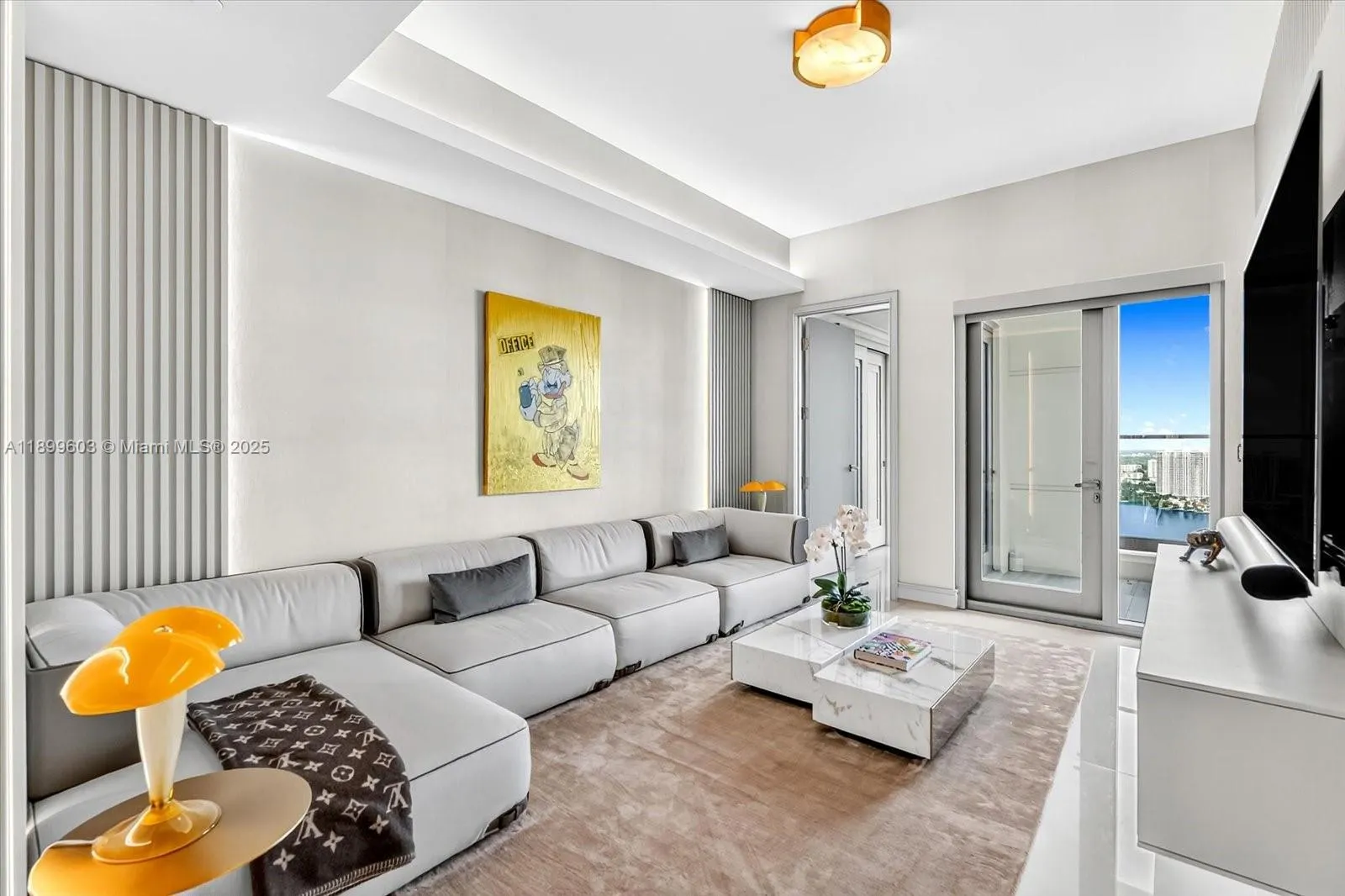 17901 Collins Ave, #3103