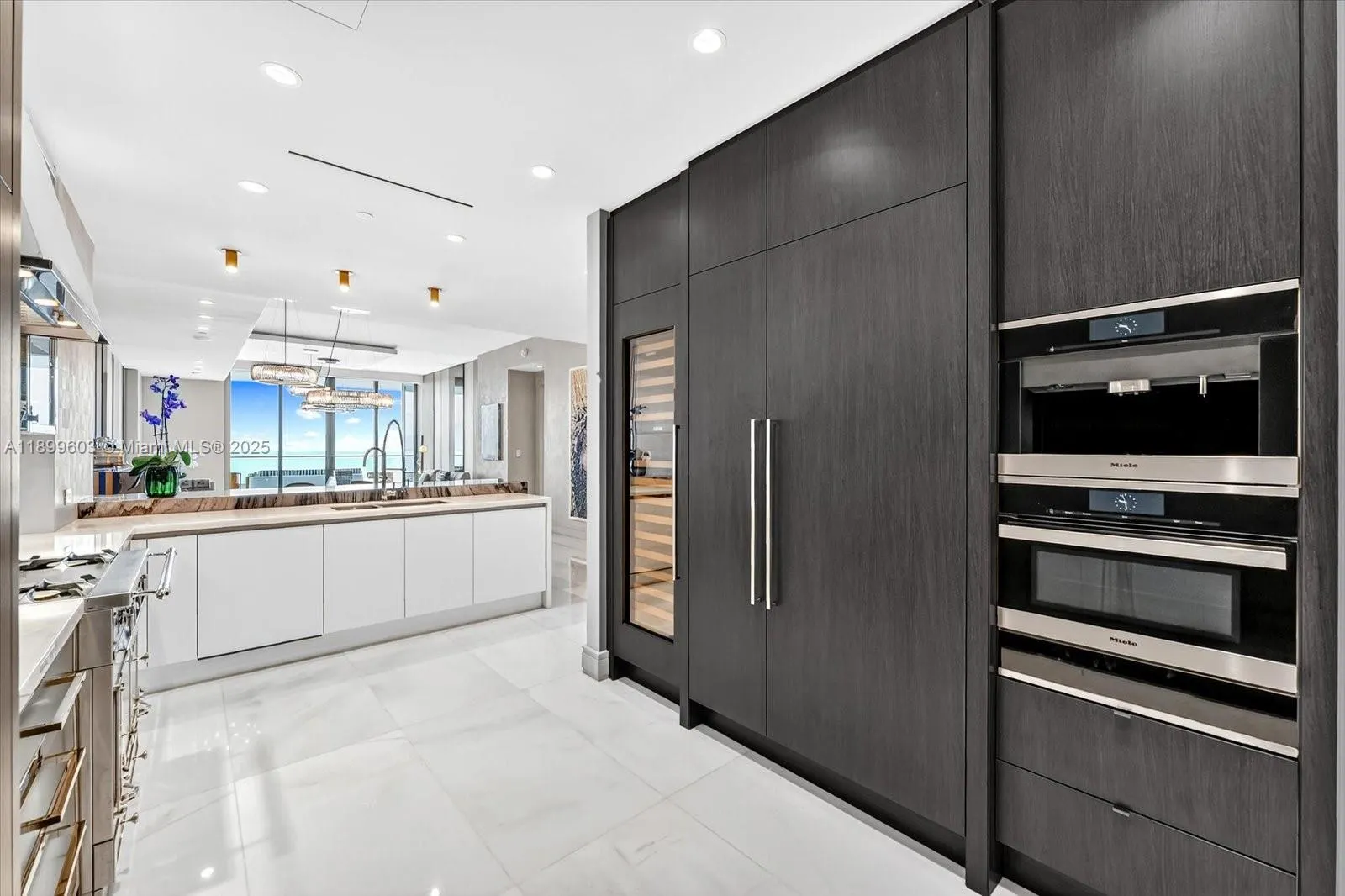 17901 Collins Ave, #3103
