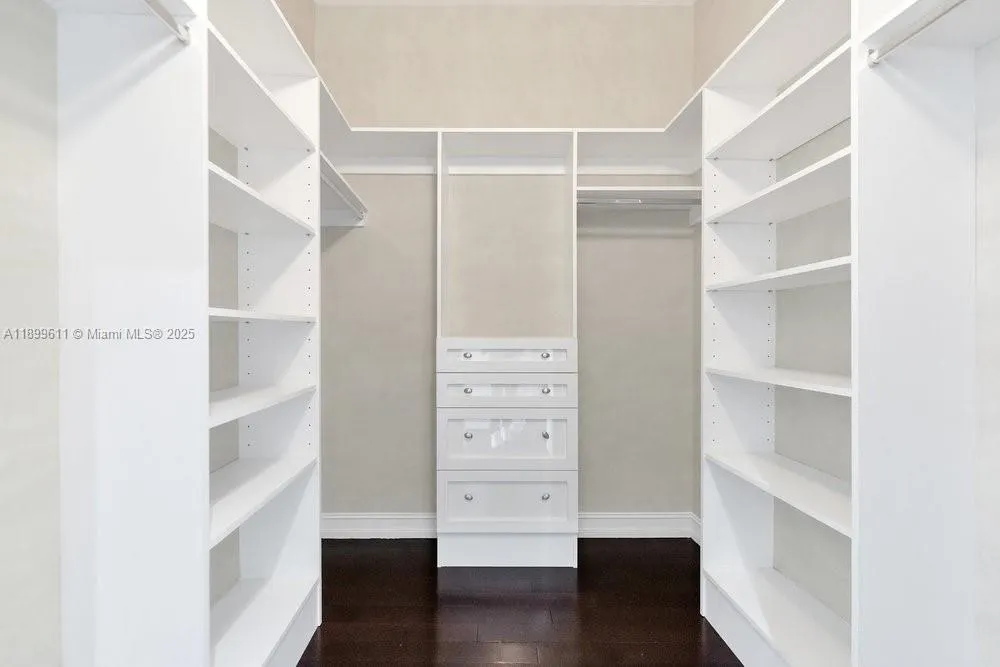 901 Brickell Key Blvd, #3106