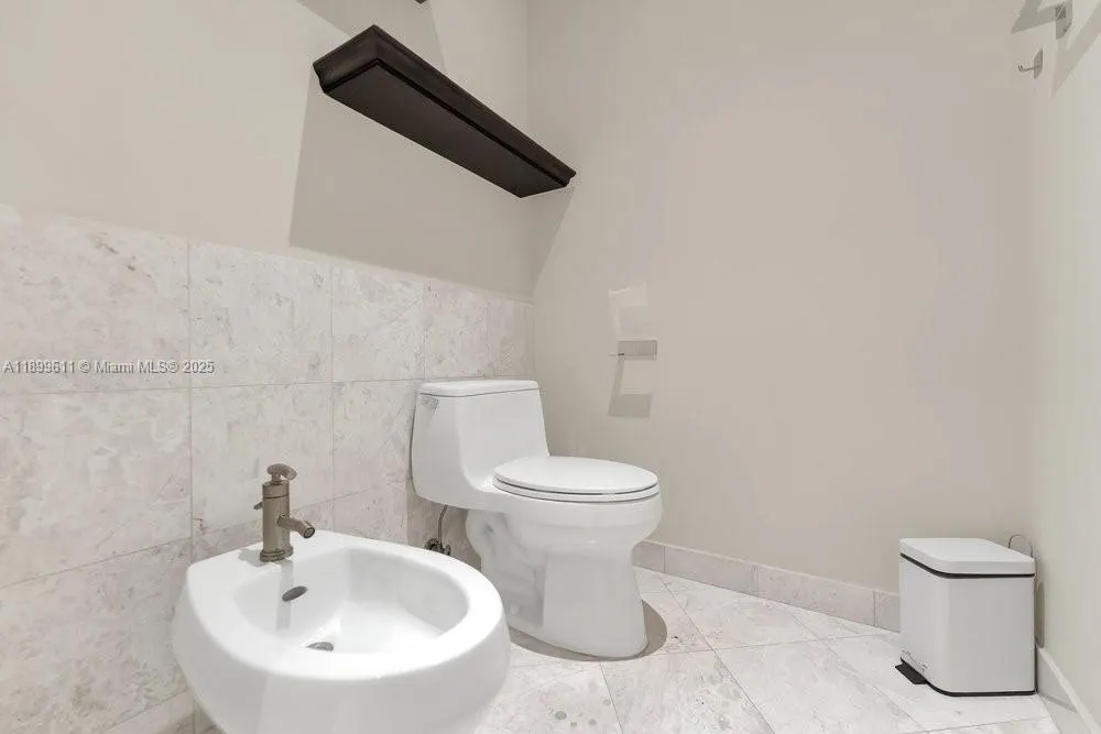 901 Brickell Key Blvd, #3106