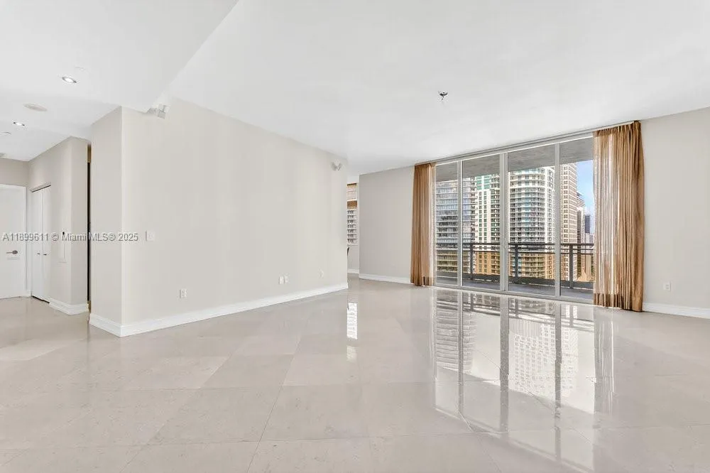901 Brickell Key Blvd, #3106