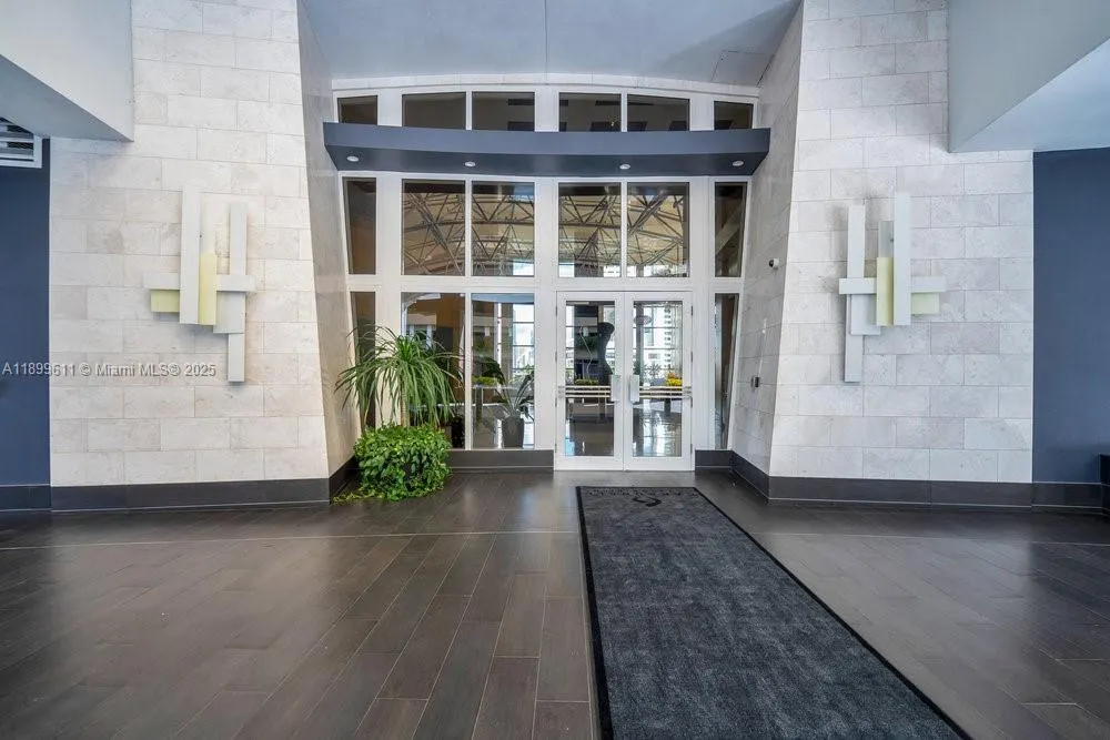 901 Brickell Key Blvd, #3106