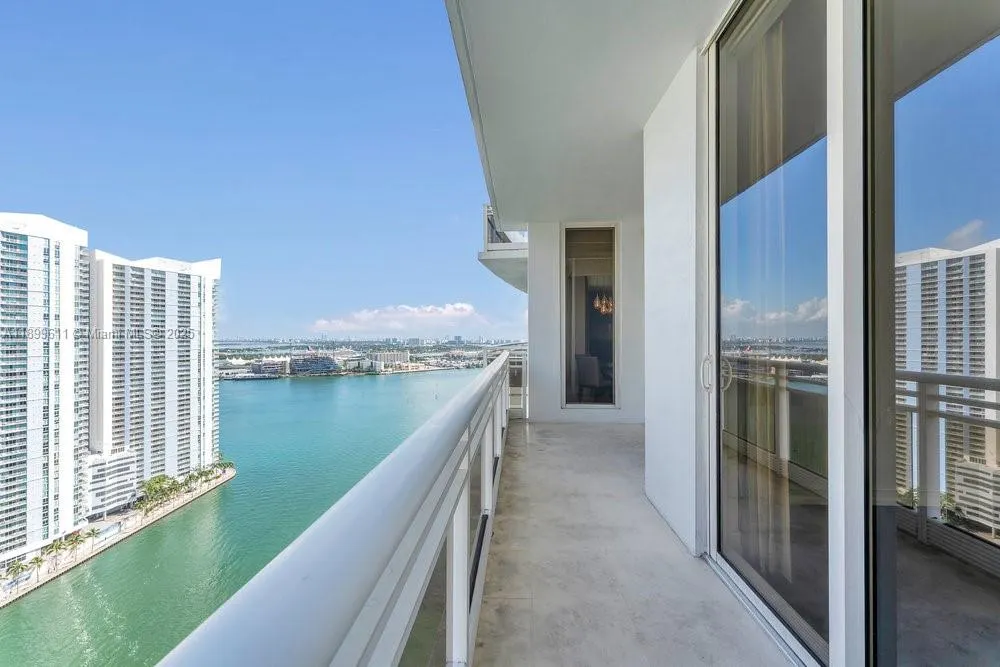 901 Brickell Key Blvd, #3106
