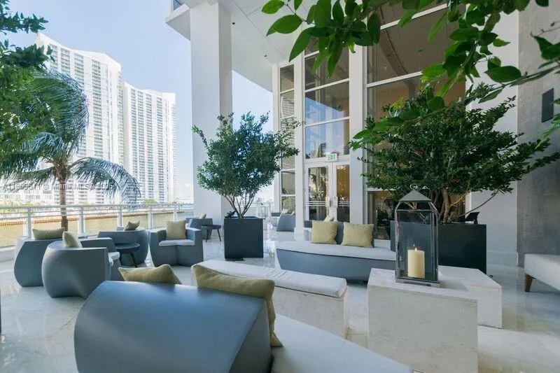 901 Brickell Key Blvd, #3106