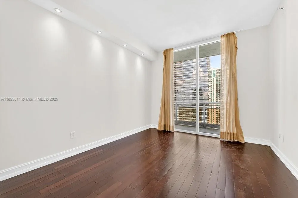901 Brickell Key Blvd, #3106