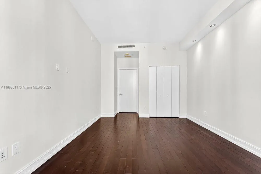 901 Brickell Key Blvd, #3106