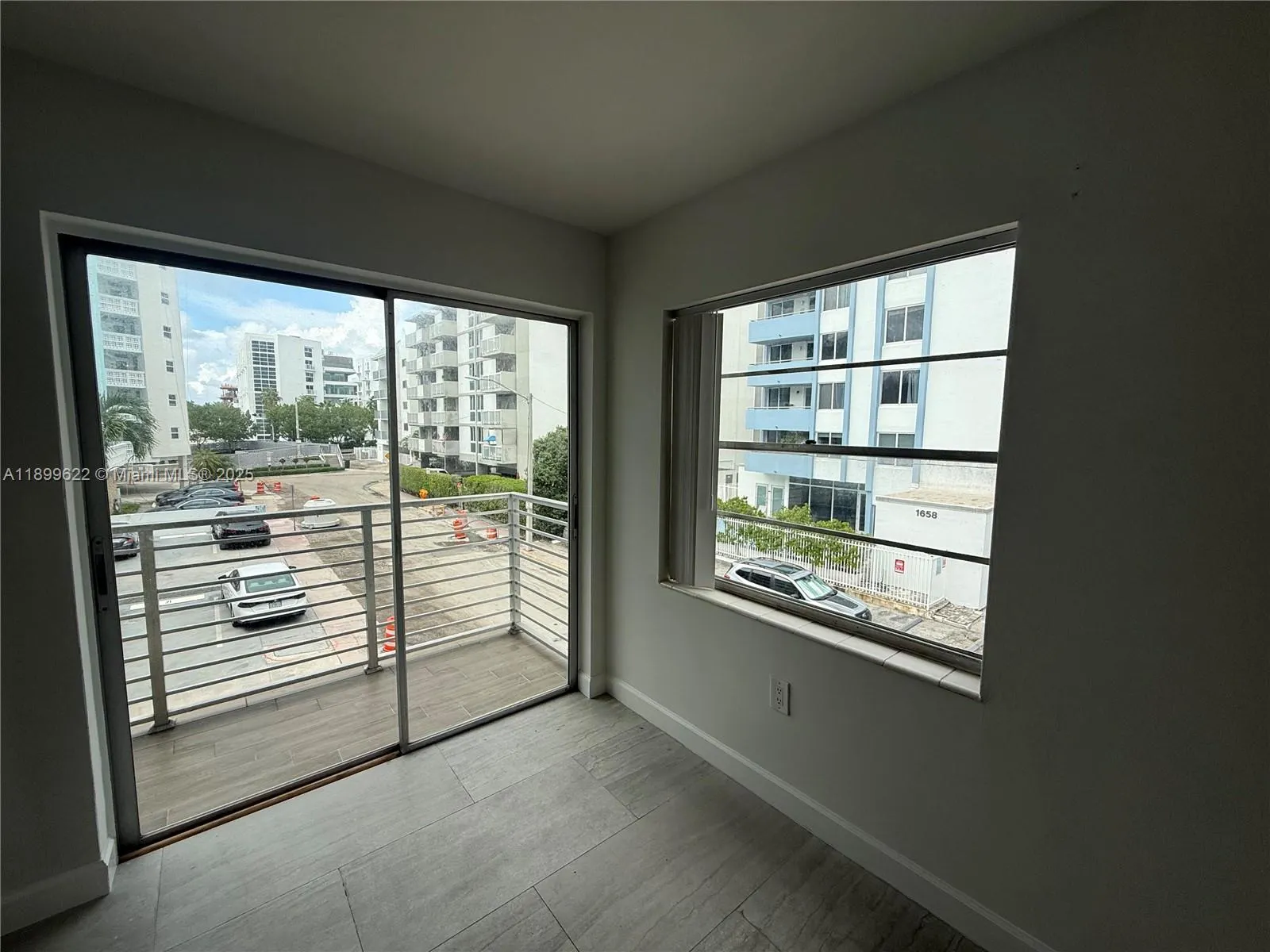 1441 Lincoln Rd, #317
