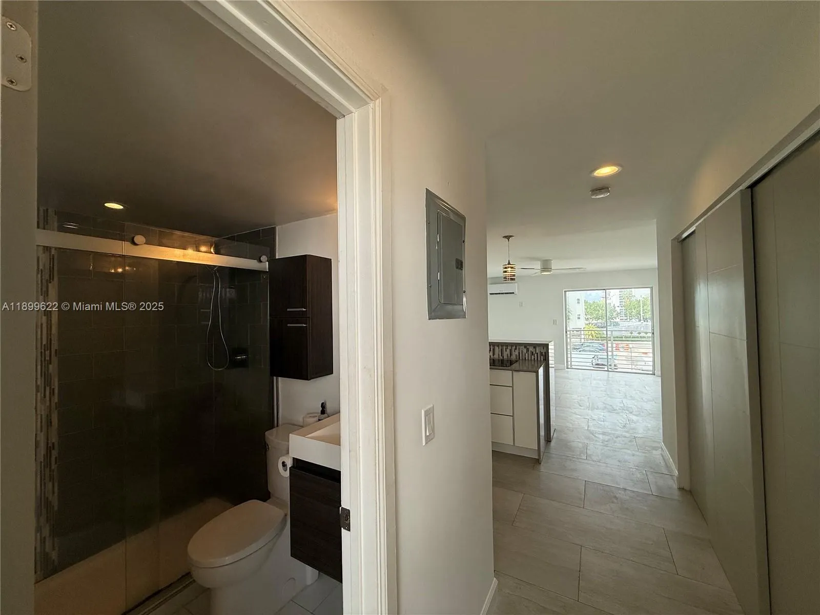 1441 Lincoln Rd, #317