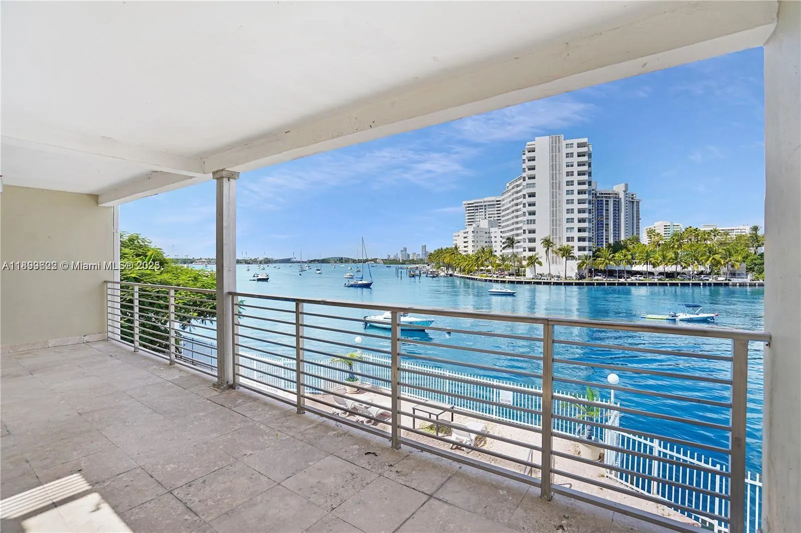 1441 Lincoln Rd, #317