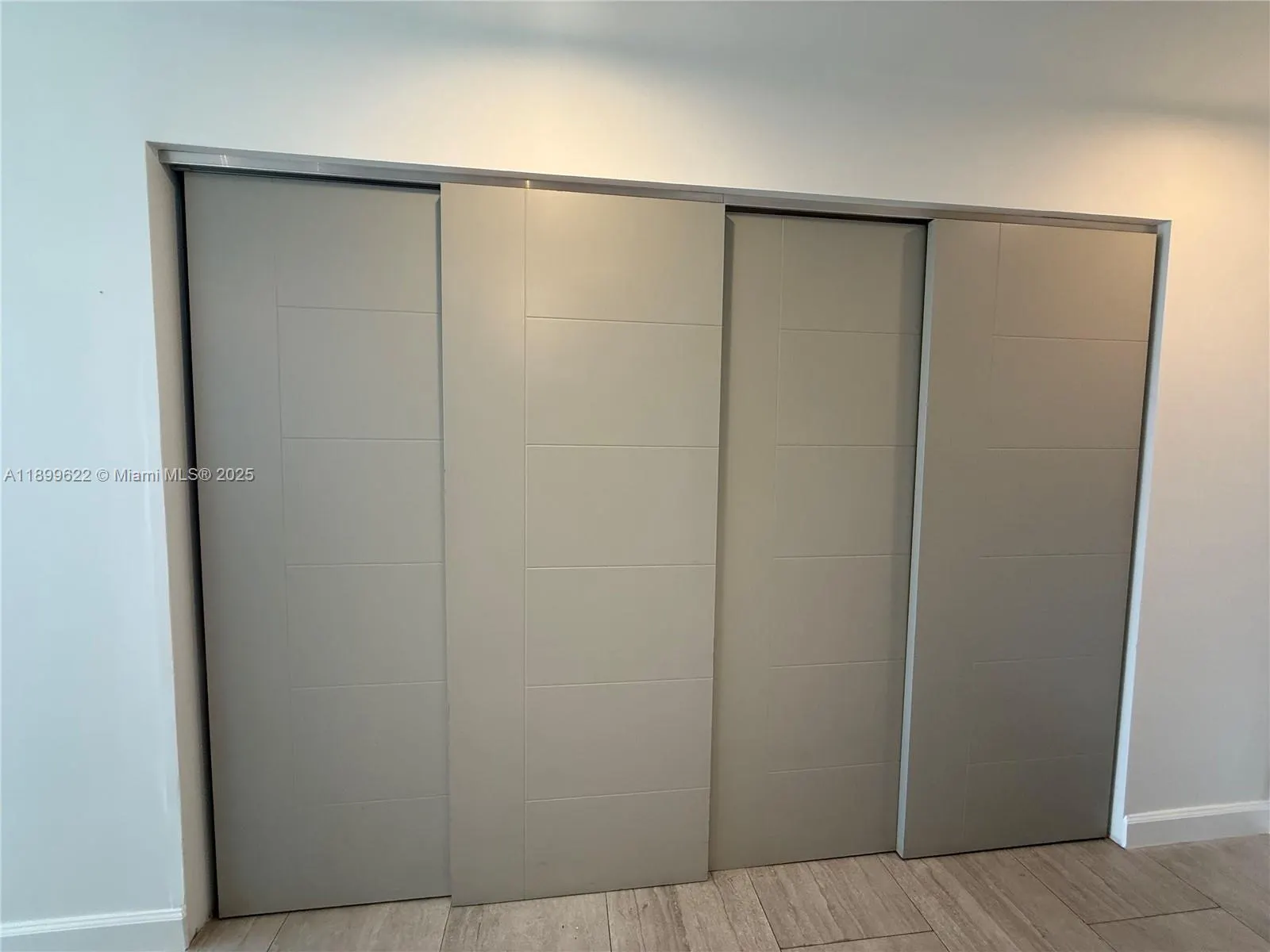 1441 Lincoln Rd, #317