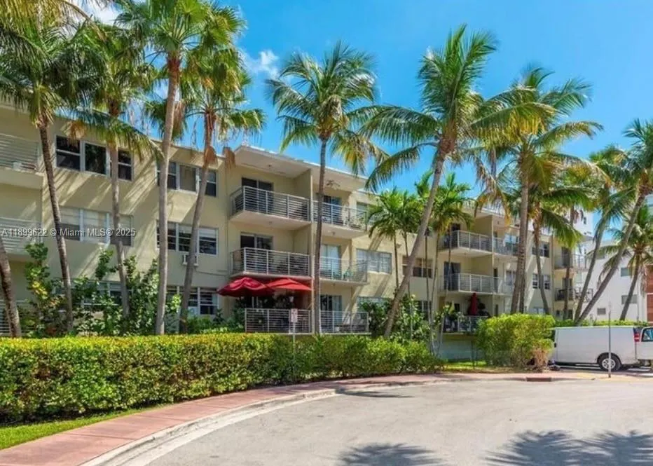 1441 Lincoln Rd, #317