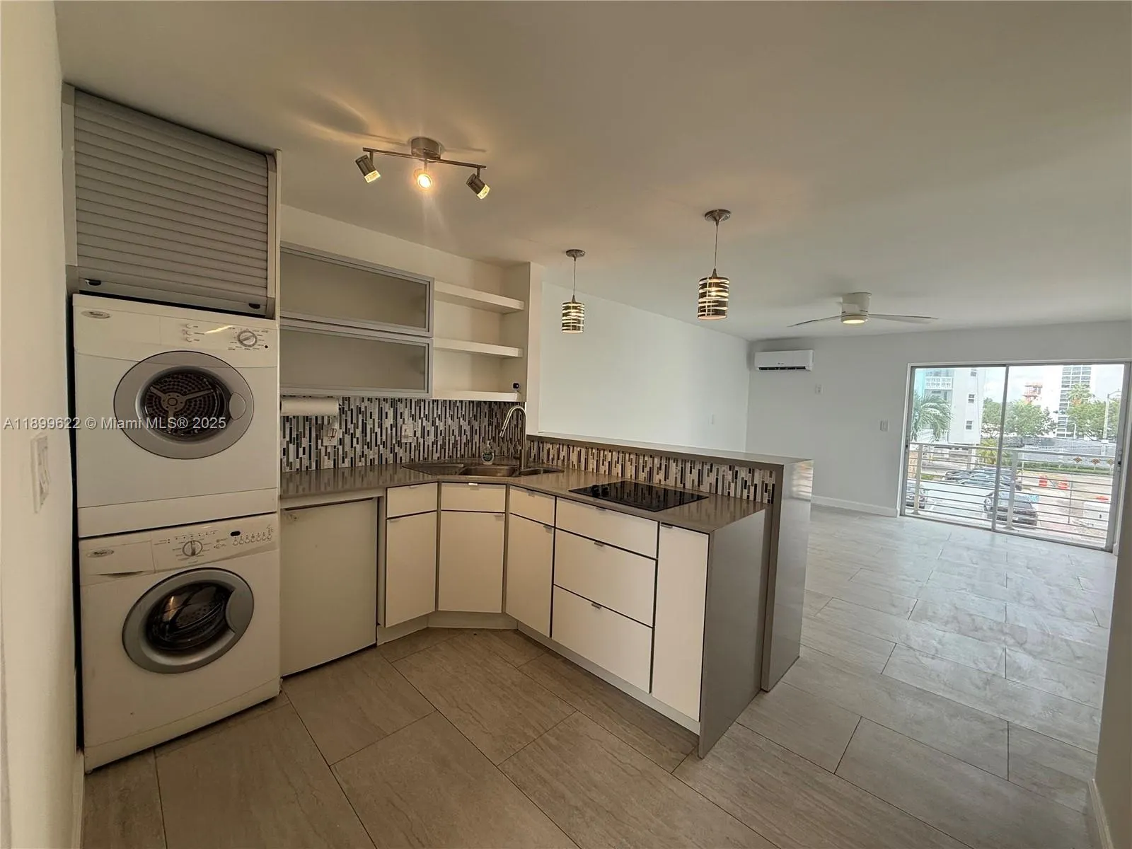 1441 Lincoln Rd, #317