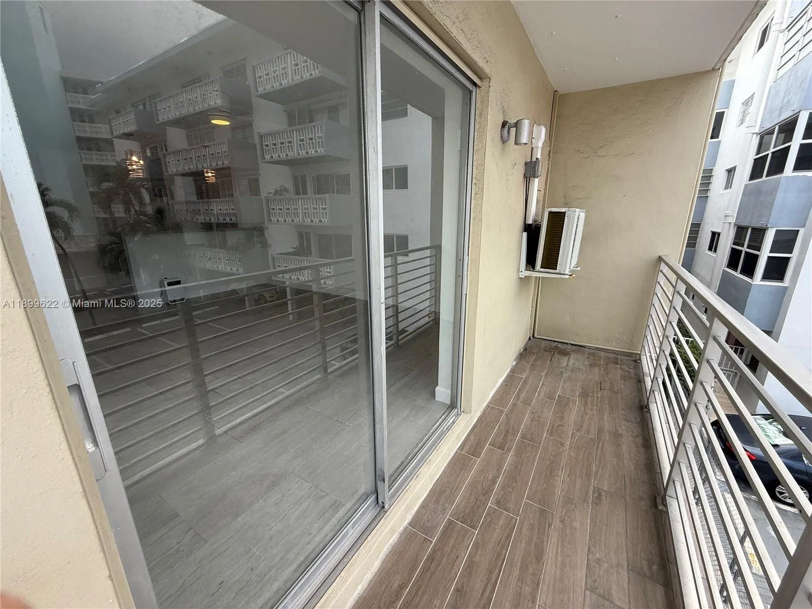 1441 Lincoln Rd, #317
