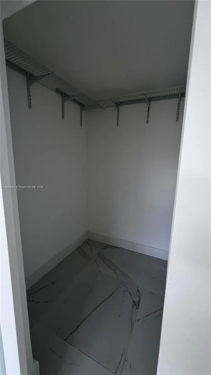 1200 N Liberty Ave, #1200K