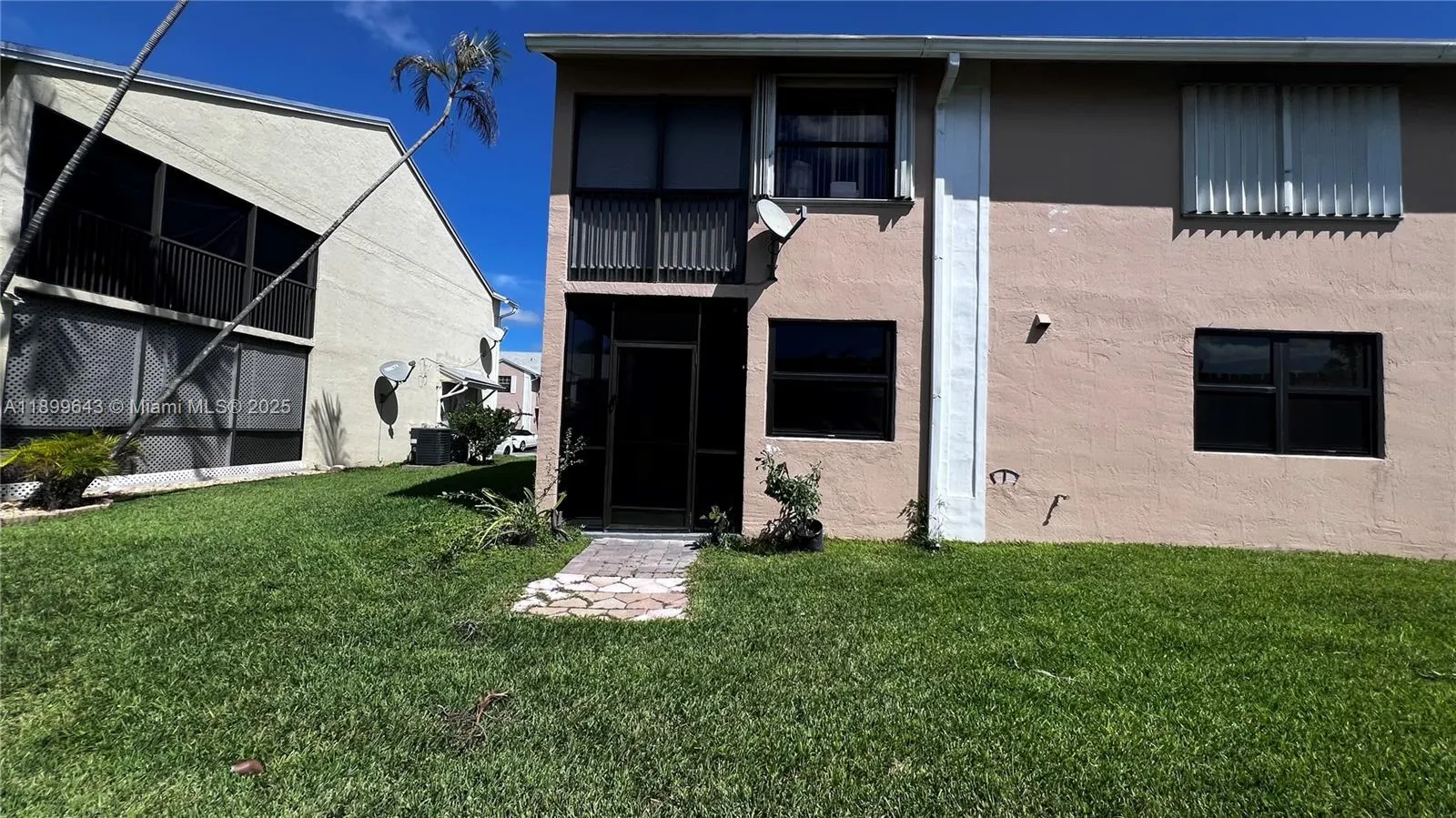 1200 N Liberty Ave, #1200K