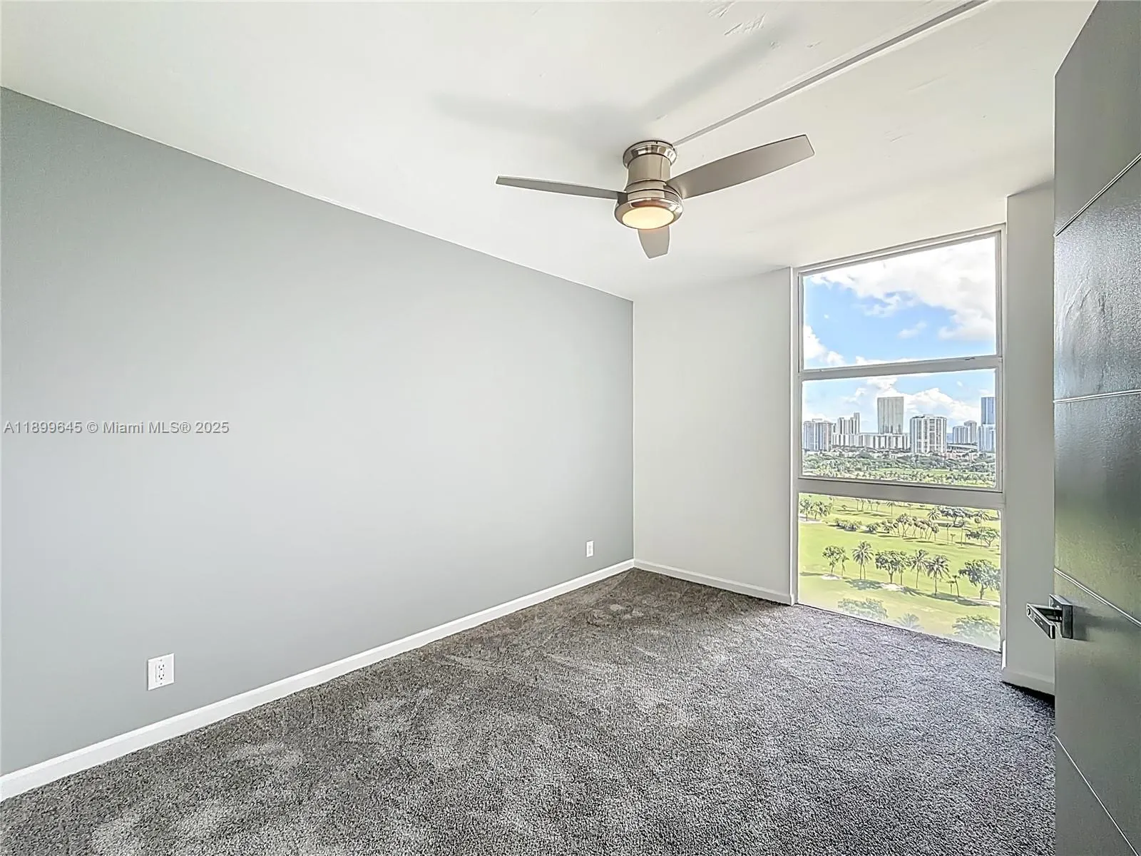 20301 W Country Club Dr, #2428