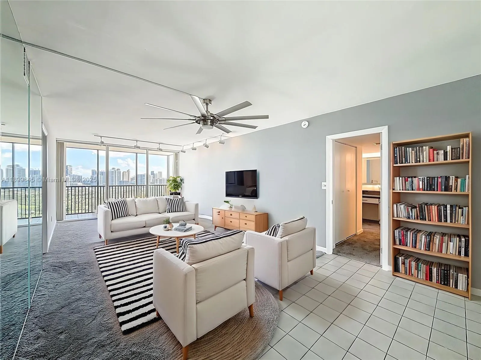 20301 W Country Club Dr, #2428