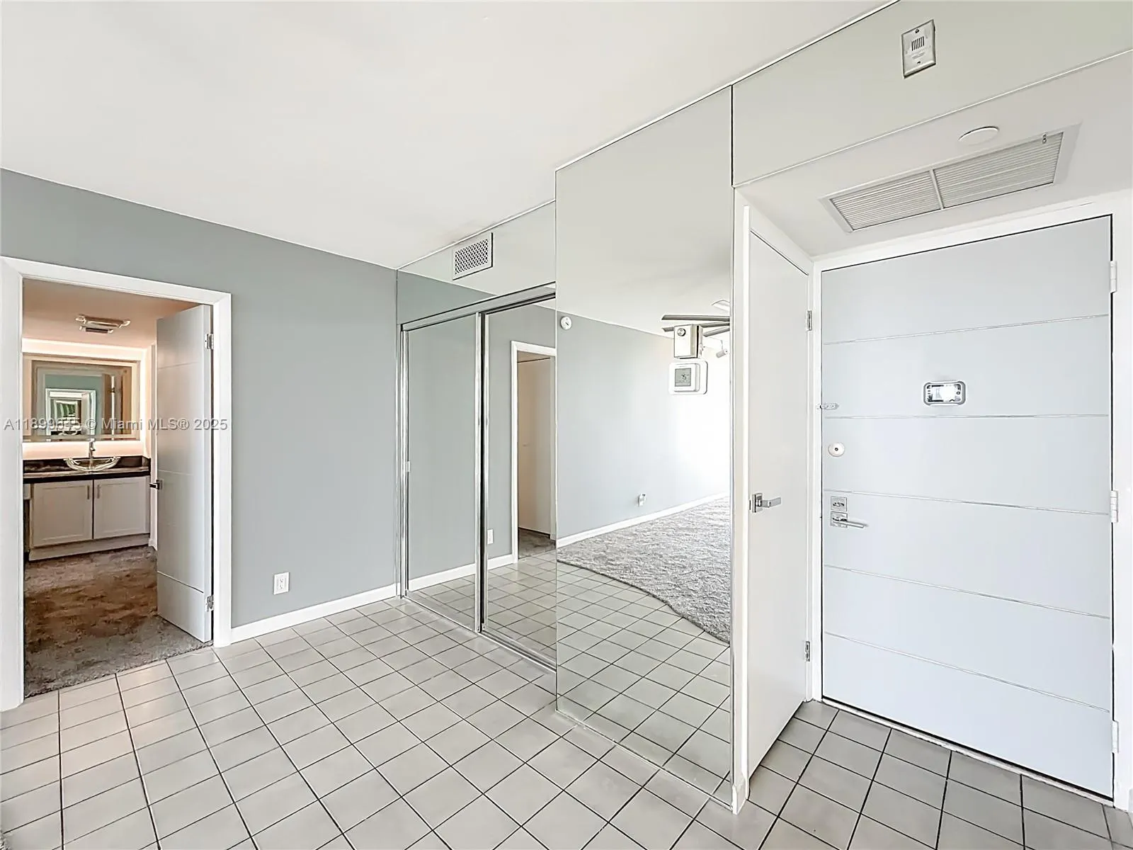 20301 W Country Club Dr, #2428