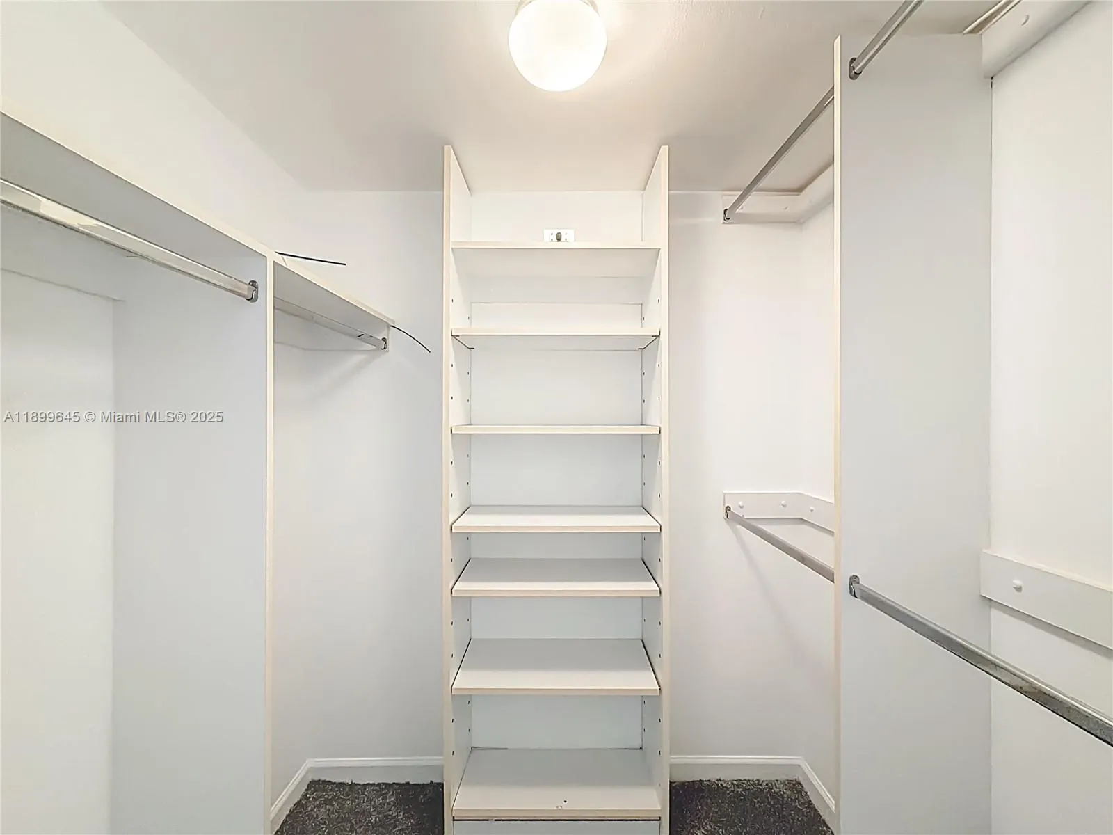 20301 W Country Club Dr, #2428