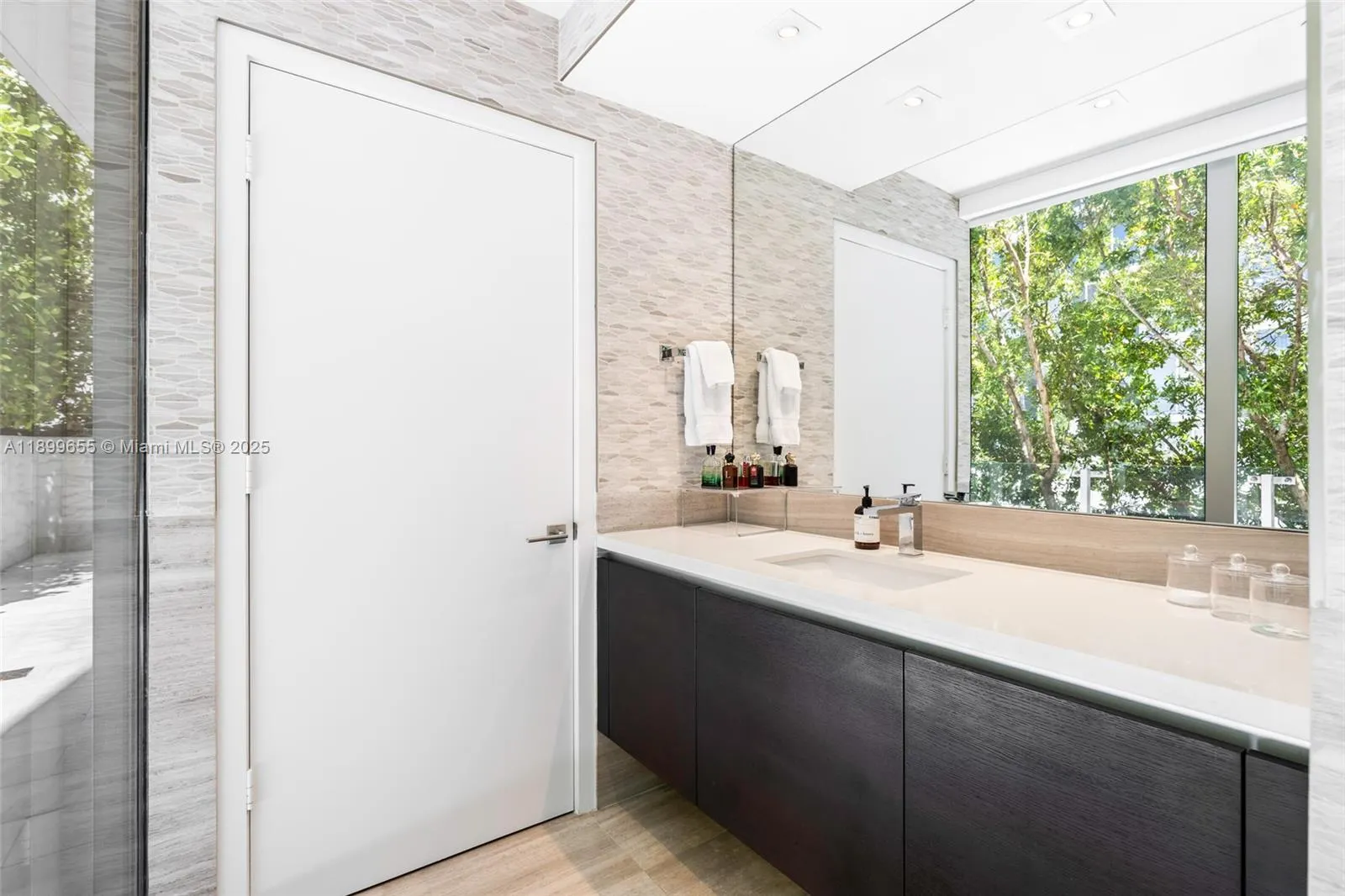1 Collins Ave, #207
