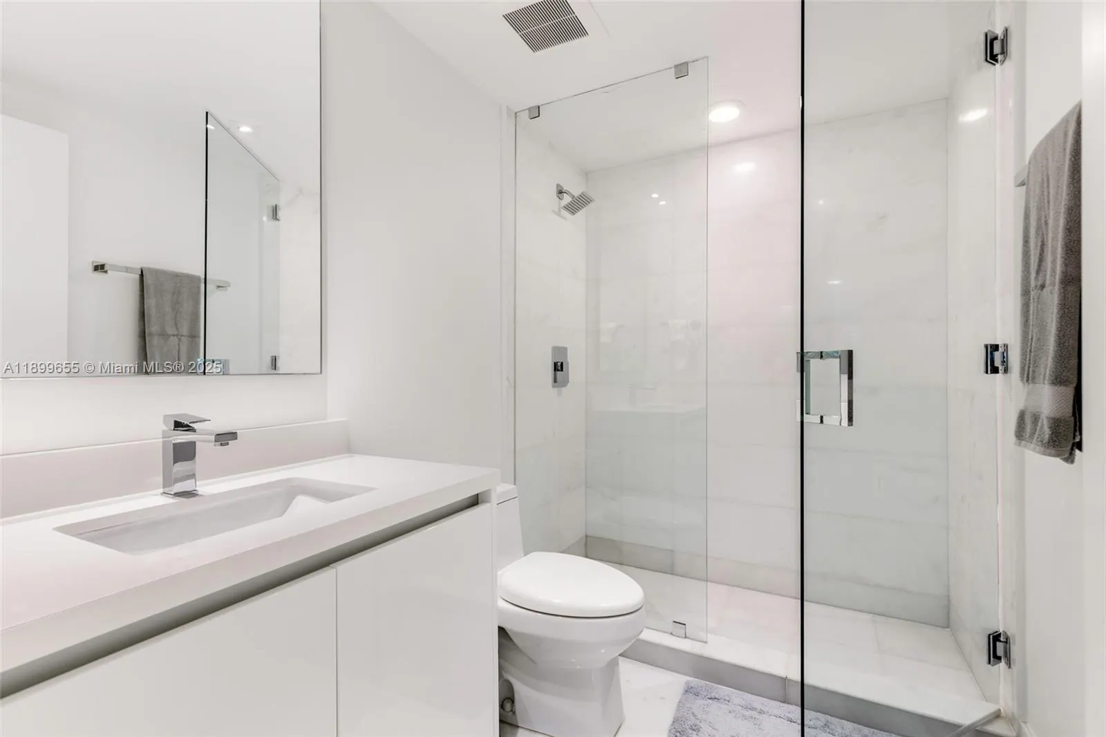 1 Collins Ave, #207