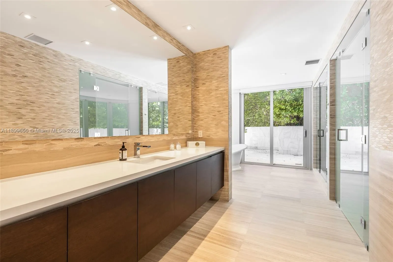1 Collins Ave, #207
