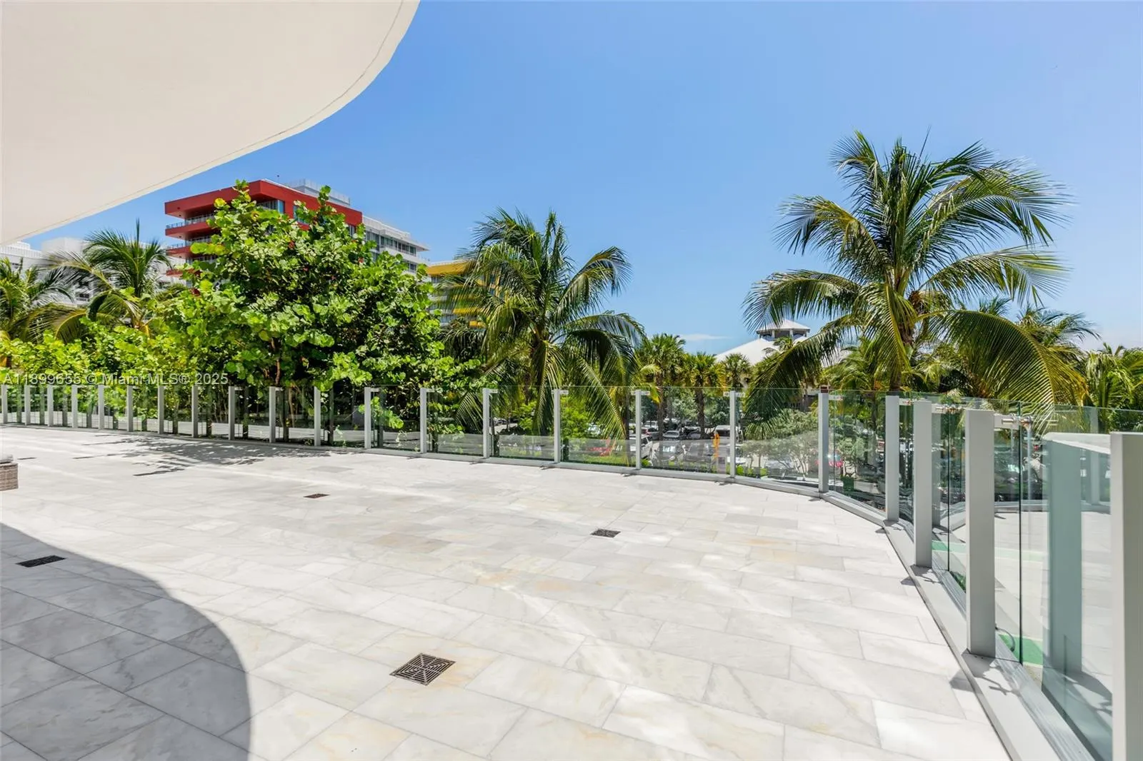 1 Collins Ave, #207