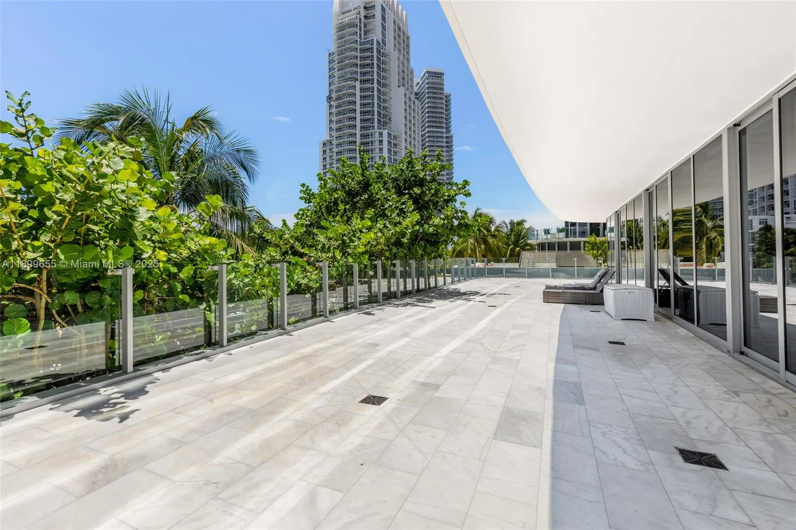 1 Collins Ave, #207