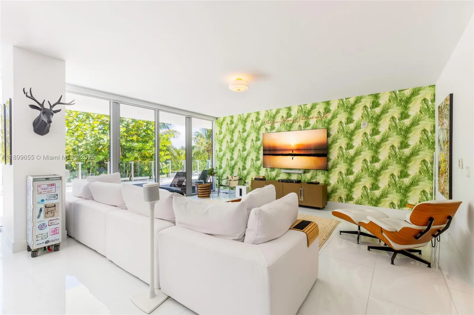 1 Collins Ave, #207